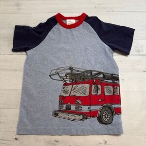 Hanna Andersson kids fire truck short sleeve shirt 130/8